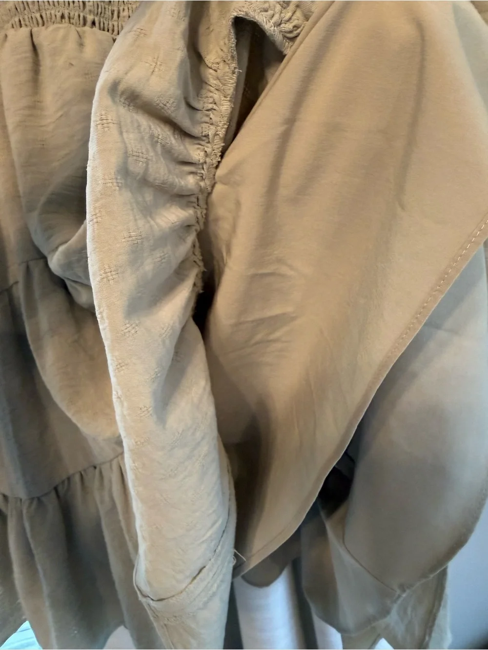 Gianni Bini Talia V-Neck Smocked Tiered Mini Dress Tan Beige XL Long Sleeve